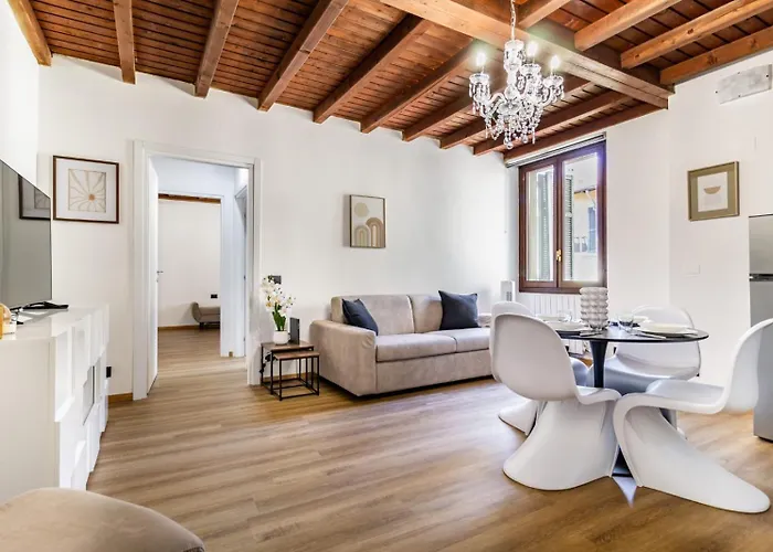 Tower Downtown Borghi Apartament