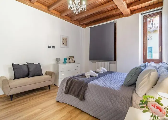 Tower Downtown Borghi 公寓