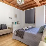 Tower Downtown Borghi Апартаменты